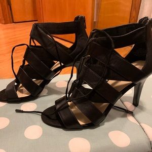 Black heels size 8